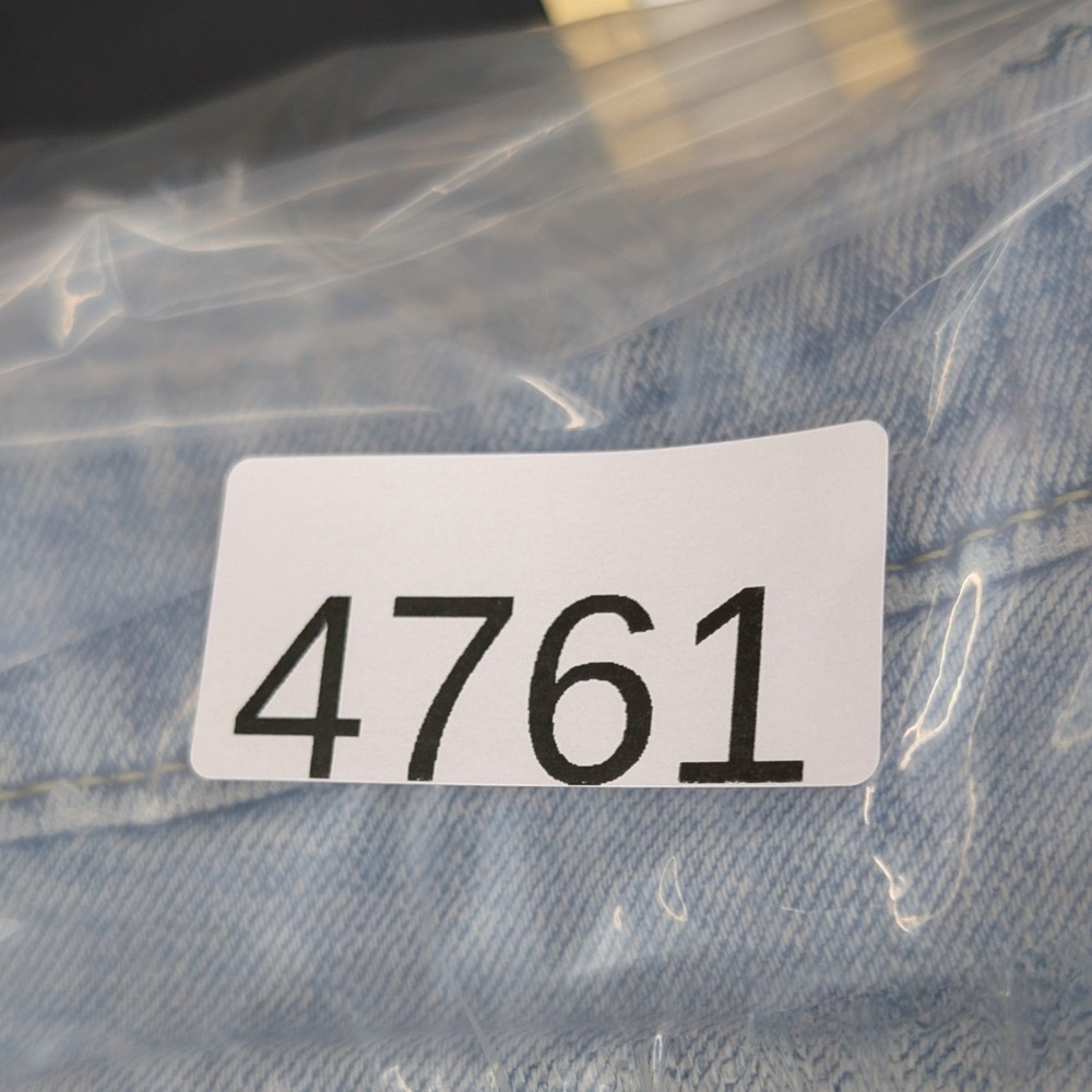VTG Levi's 518 Jeans Women's 28x30 Light Blue Superlow Boot Cut Streetwear Y2K - Picture 7 of 7